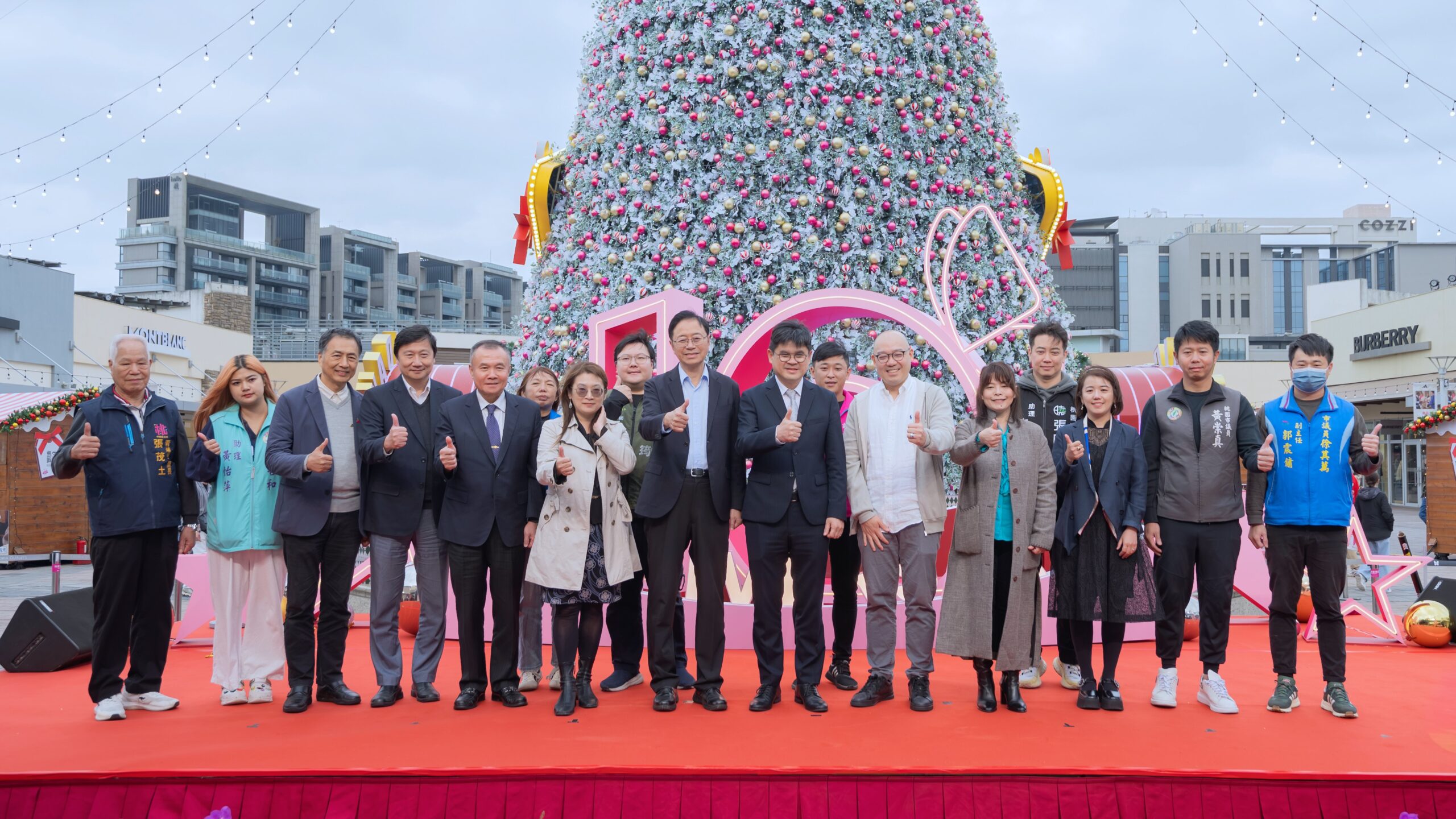 華泰名品城開幕10周年 聖誕村活動盛大登場 636df3bd 775e 4f5c 8a58 efb3d6bbe5b7 scaled