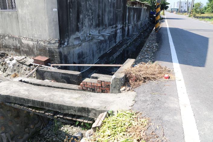 崙背農地重劃區中厝段 366 等地號農水路現況